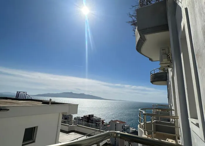 Aleksander Σαράντα