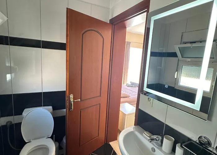 Διαμέρισμα Aleksander Σαράντα